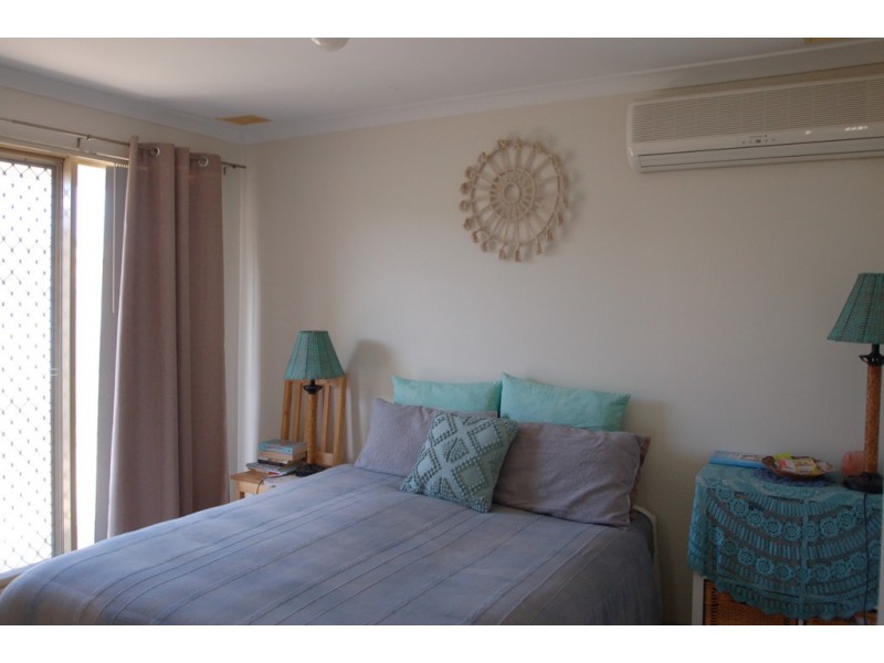 8 Rocklea Place, Silver Sands WA 6210