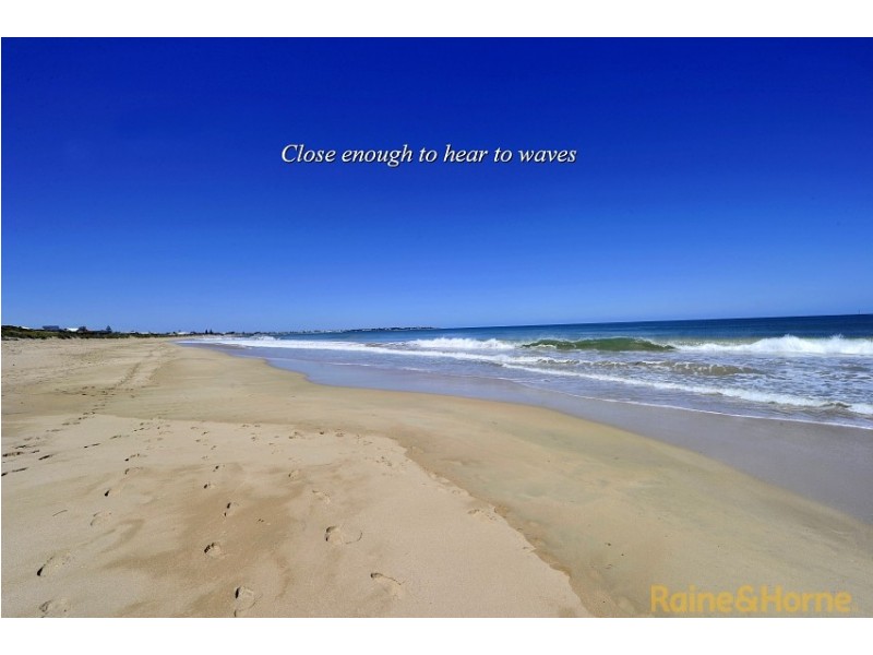 8 Rocklea Place, Silver Sands WA 6210
