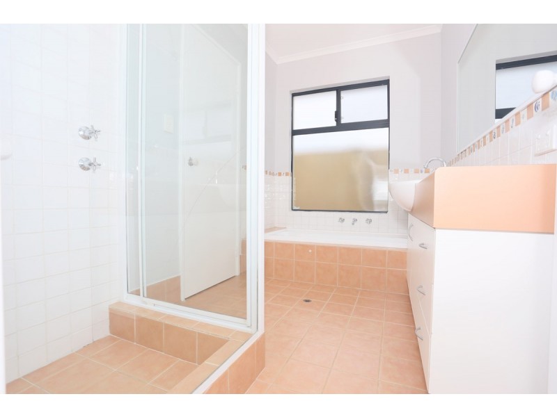 6 Possum Drive, Wannanup WA 6210