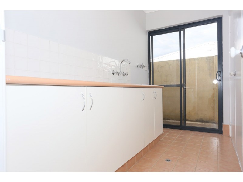 6 Possum Drive, Wannanup WA 6210