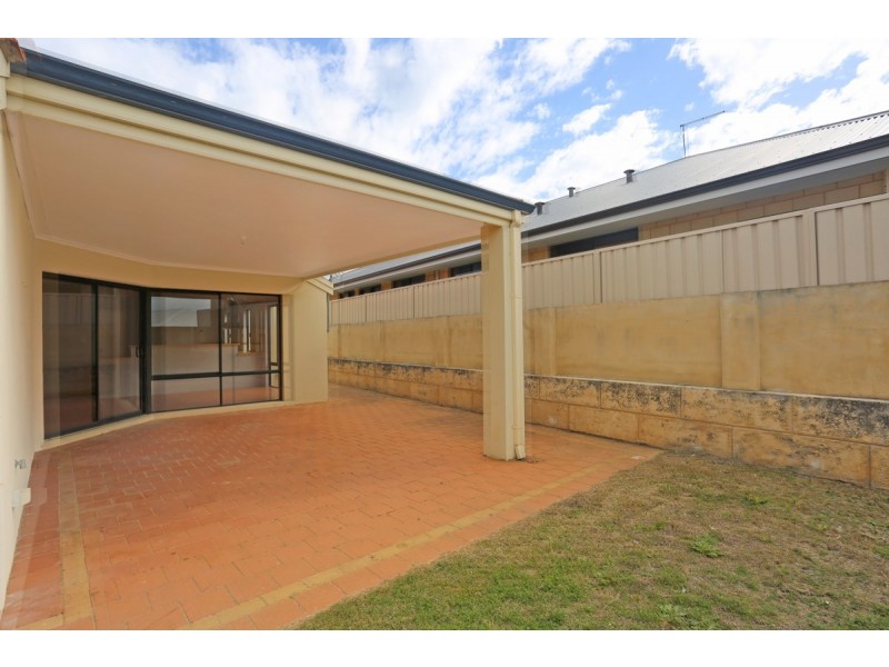 6 Possum Drive, Wannanup WA 6210