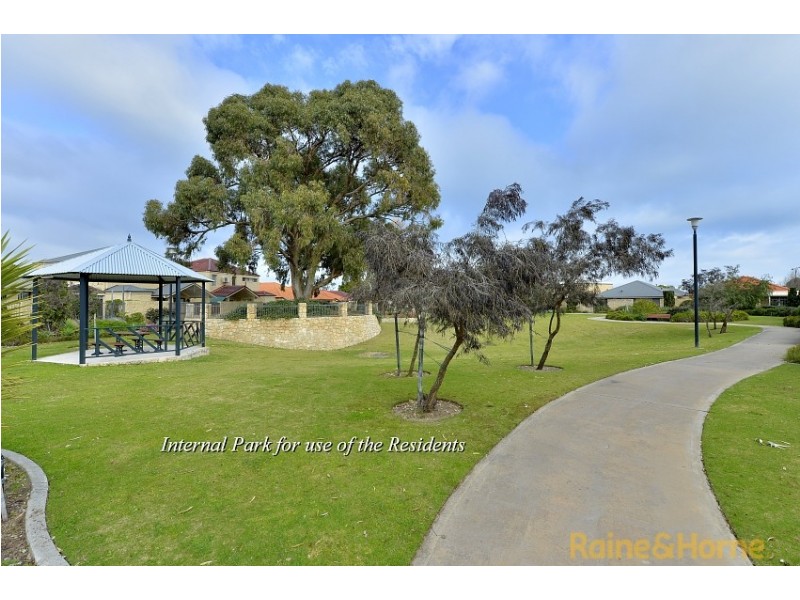 64/27 Meadow Springs Drive, Meadow Springs WA 6210