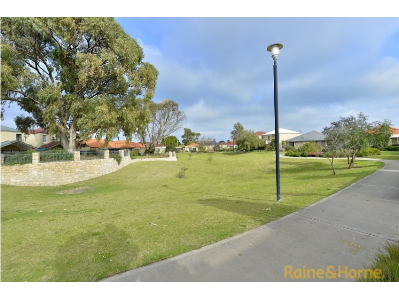 64/27 Meadow Springs Drive, Meadow Springs WA 6210