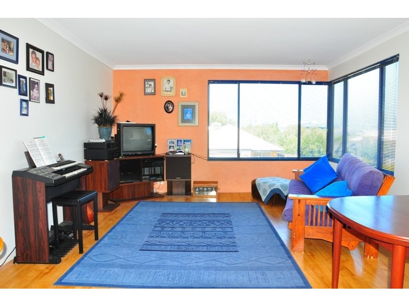 7 Tasman Loop, Dudley Park WA 6210