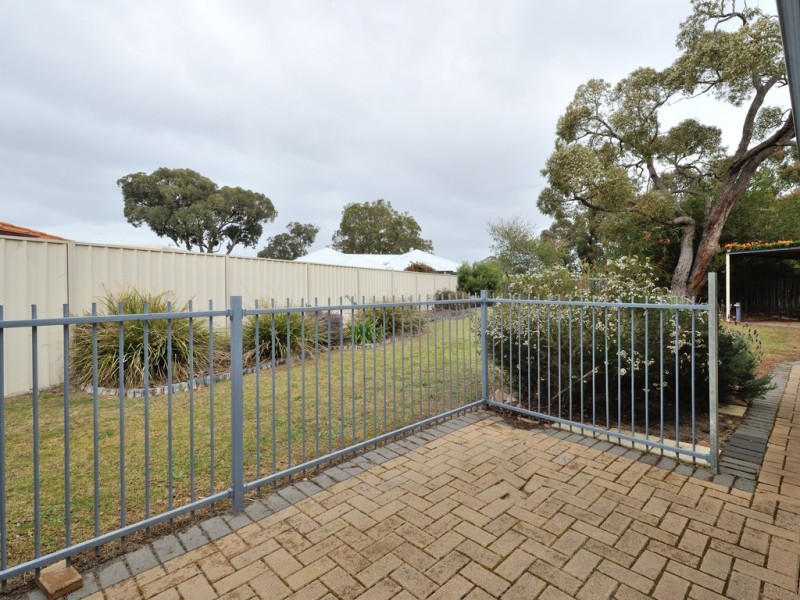 21 APPLETREE PLACE, Greenfields WA 6210