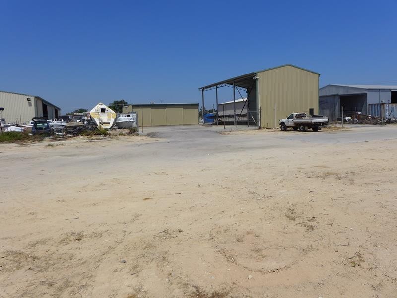 22 Fields Street, Pinjarra WA 6208