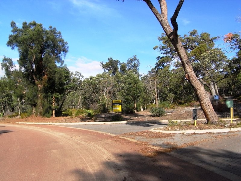 11 Fenton Place, Bouvard WA 6211