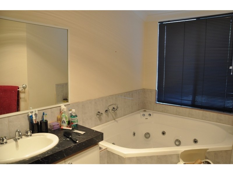 139 Peelwood Pde, Halls Head WA 6210