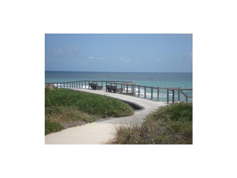 139 Peelwood Pde, Halls Head WA 6210