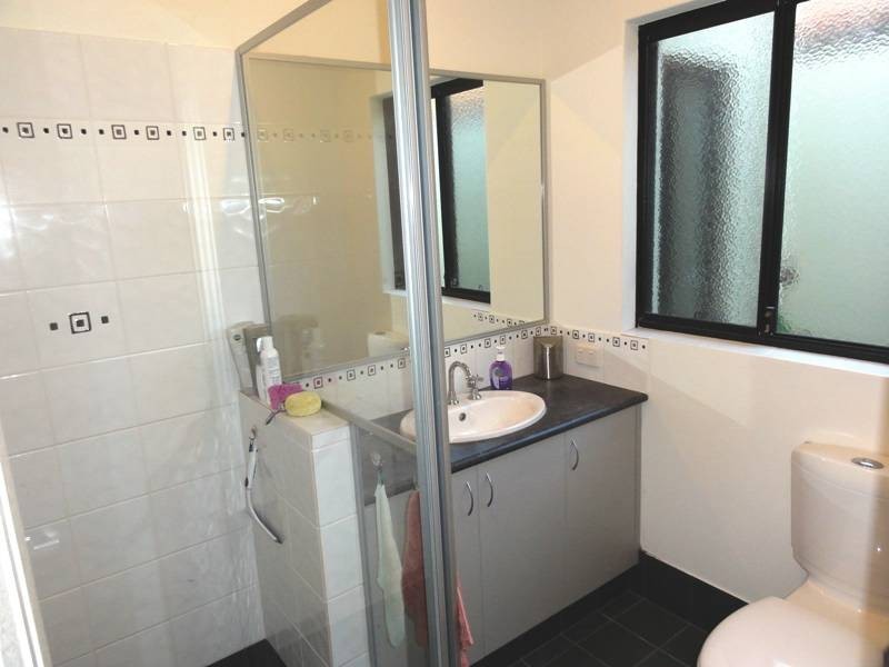 2/ 20 Lanyon Street, Mandurah WA 6210