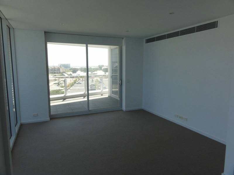 504/5 Marco Polo Drive, Mandurah WA 6210