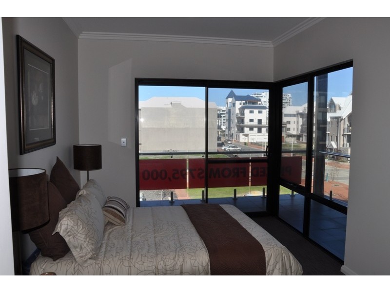 4/18 Cannaregio Sq, Mandurah WA 6210