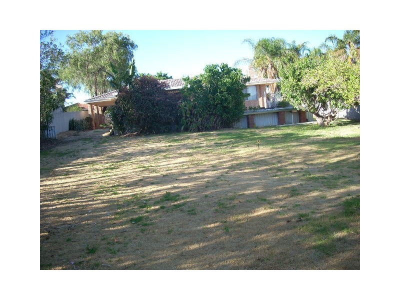 32 Service Street, Mandurah WA 6210