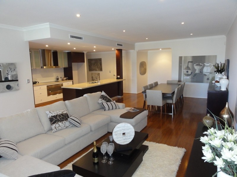18 Cannaregio Sq, Mandurah WA 6210