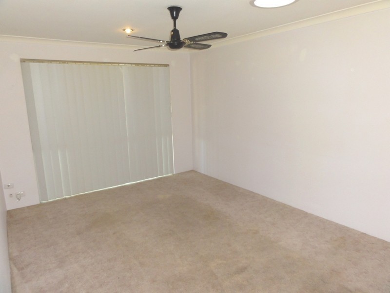 2 /8 Waterfall Cove, Greenfields WA 6210