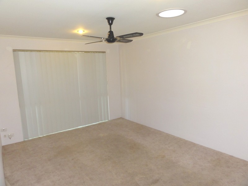 2 /8 Waterfall Cove, Greenfields WA 6210