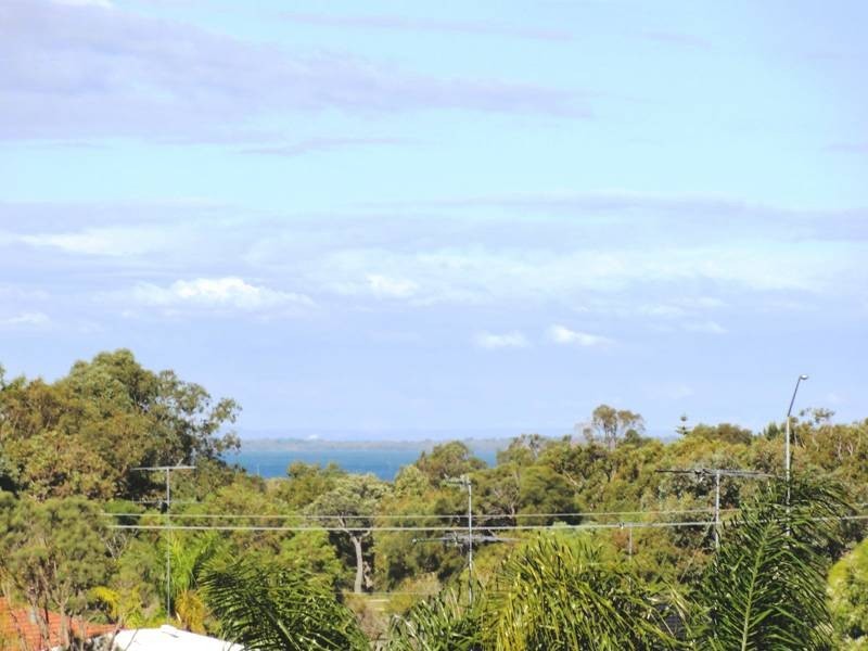 14 Lambourne Place, Halls Head WA 6210