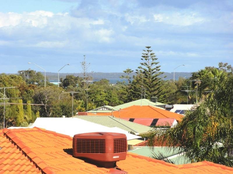 14 Lambourne Place, Halls Head WA 6210