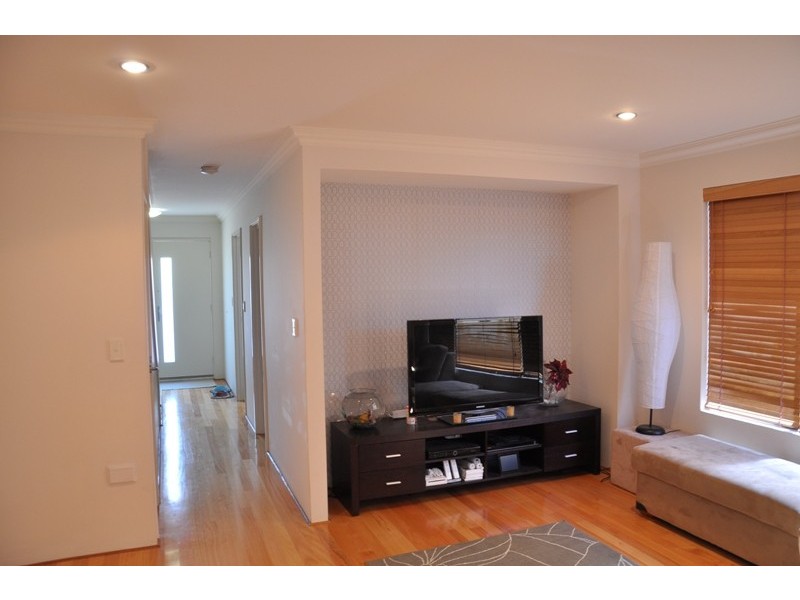 8a Sirrocco Drive, Erskine WA 6210