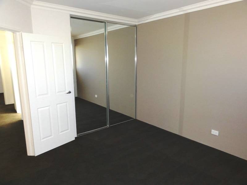 8a Sirrocco Drive, Erskine WA 6210