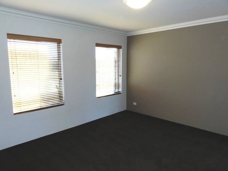 8a Sirrocco Drive, Erskine WA 6210