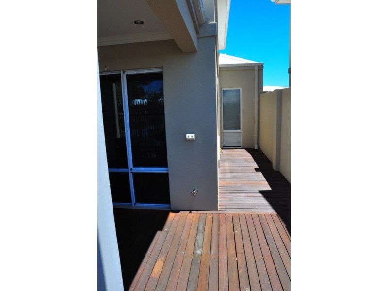 8a Sirrocco Drive, Erskine WA 6210