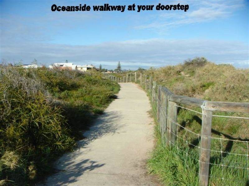 2G Seawind Drive, Silver Sands WA 6210