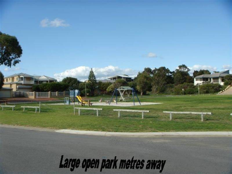 2G Seawind Drive, Silver Sands WA 6210