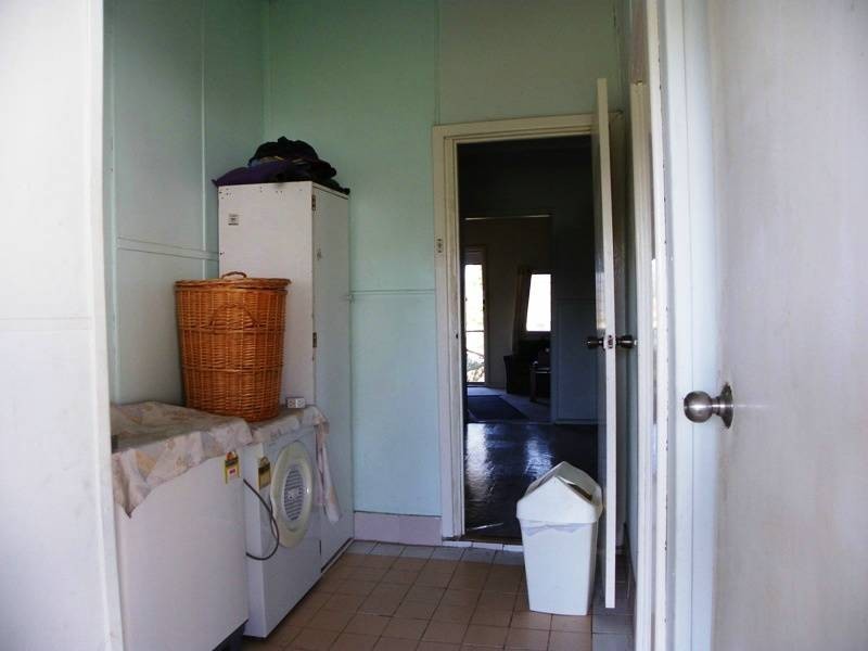 6 Fourth Ave, Mandurah WA 6210