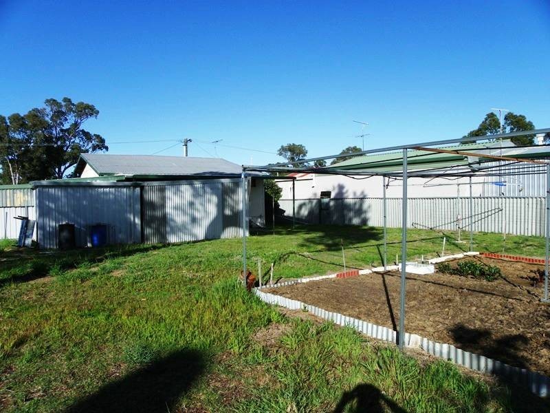 6 Fourth Ave, Mandurah WA 6210