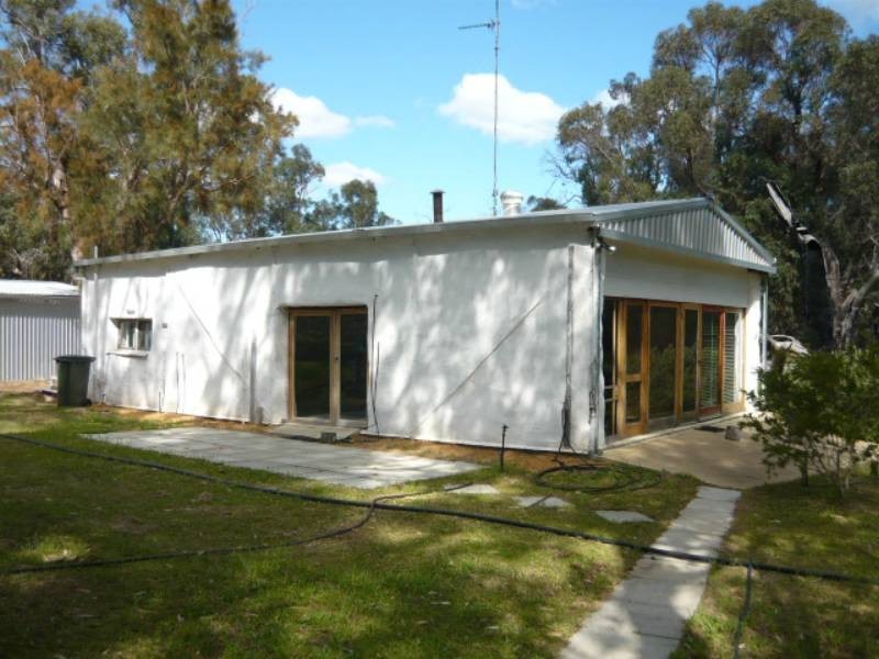 17 Dods Retreat, Lake Clifton WA 6215