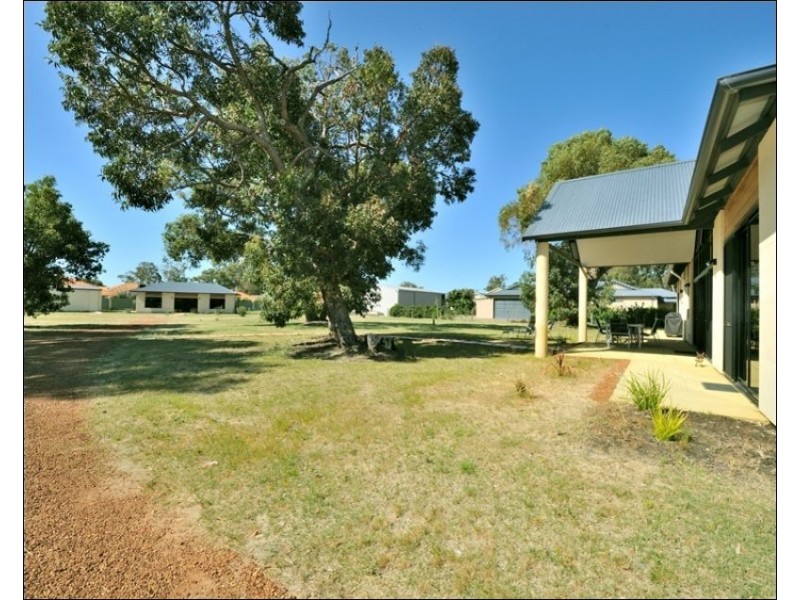 26 Pleasant Grove Circle, Falcon WA 6210
