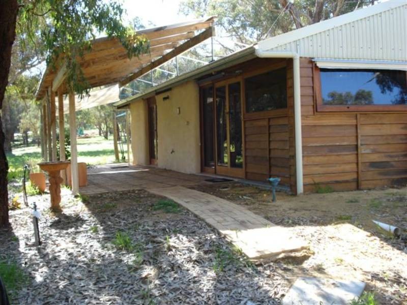 17 Dods Retreat, Lake Clifton WA 6215