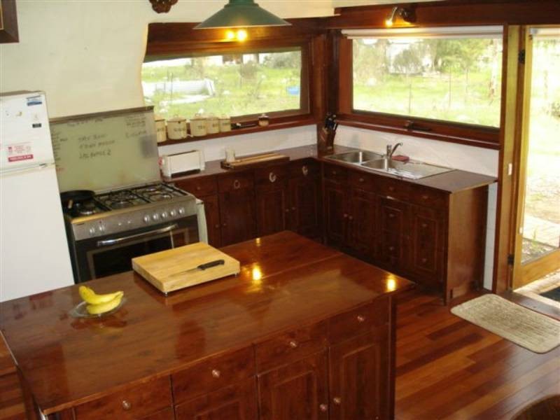 17 Dods Retreat, Lake Clifton WA 6215