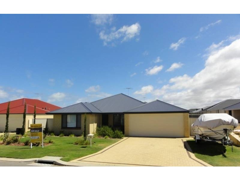 4 Champagny Way, Secret Harbour WA 6173