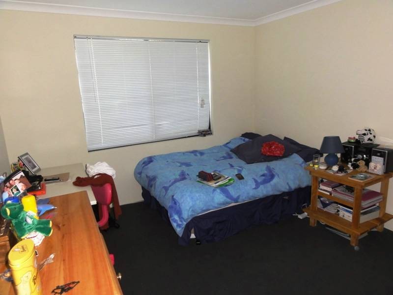 4 Champagny Way, Secret Harbour WA 6173
