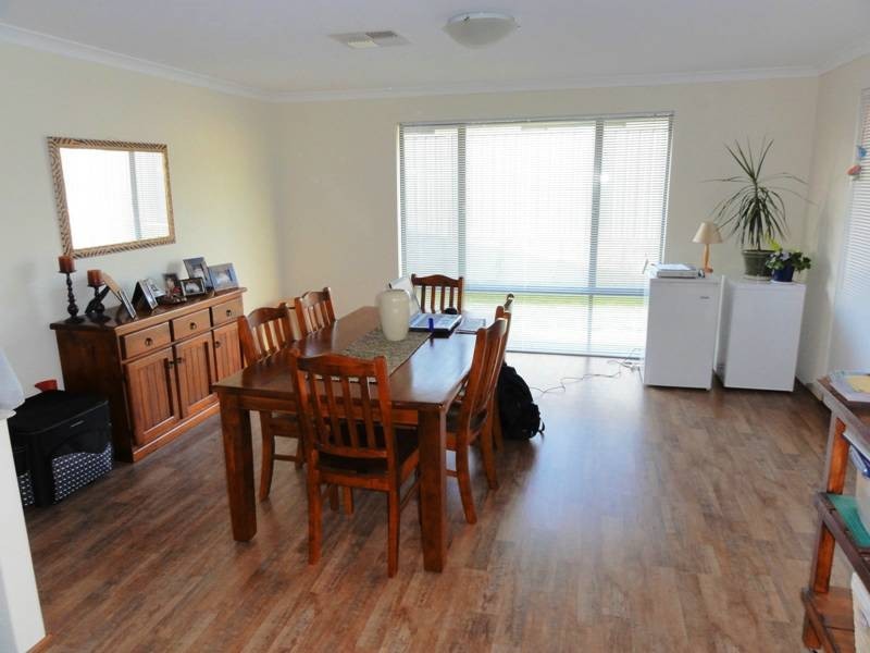 4 Champagny Way, Secret Harbour WA 6173