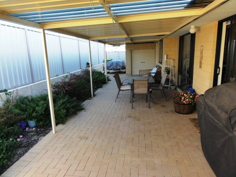 4 Champagny Way, Secret Harbour WA 6173