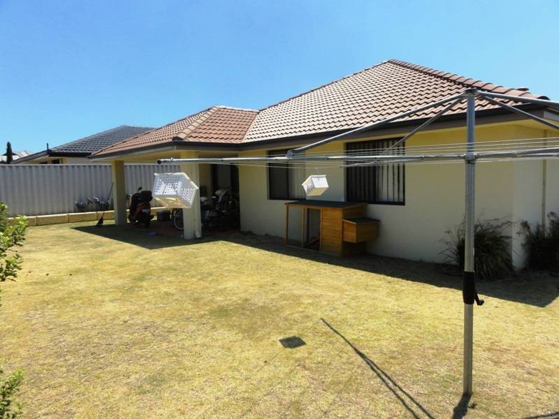 1 Newark Way, Secret Harbour WA 6173