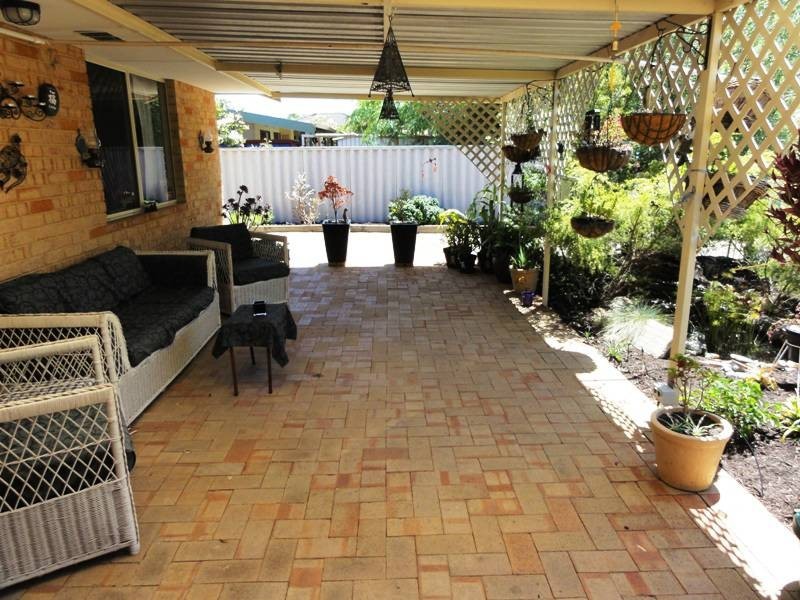 8 River Glen Drive, North Yunderup WA 6208