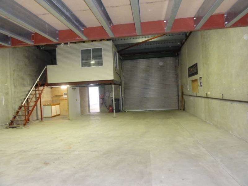 2/9 Rouse, Greenfields WA 6210