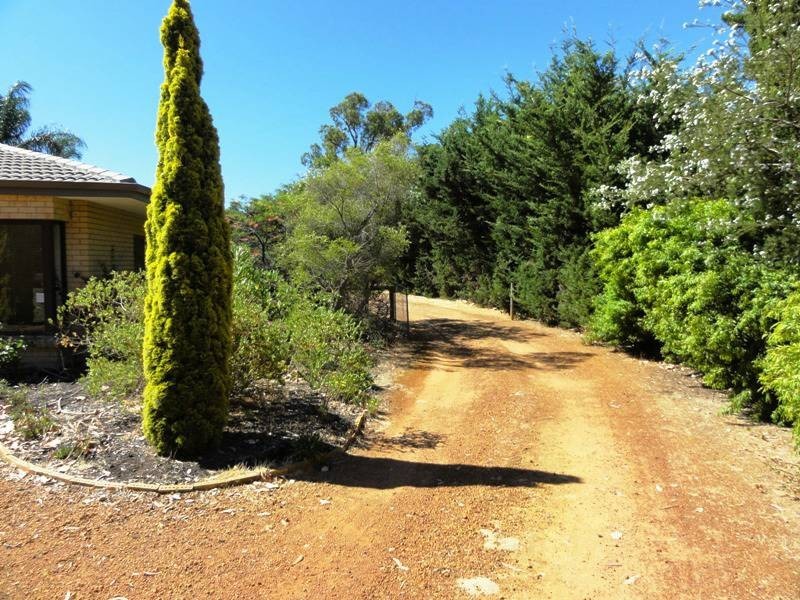 20 Nutbush Ave, Falcon WA 6210