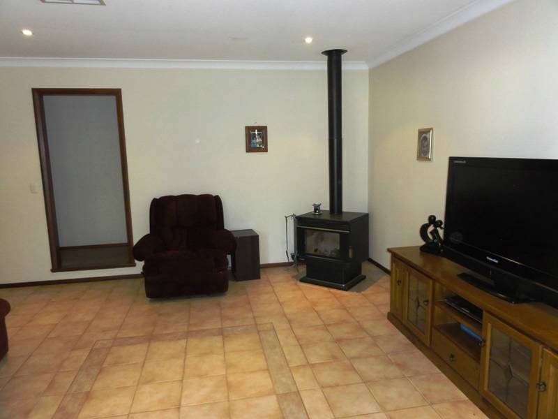 20 Nutbush Ave, Falcon WA 6210