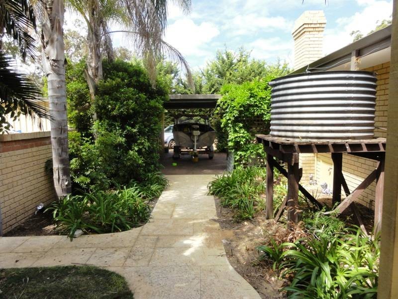 20 Nutbush Ave, Falcon WA 6210