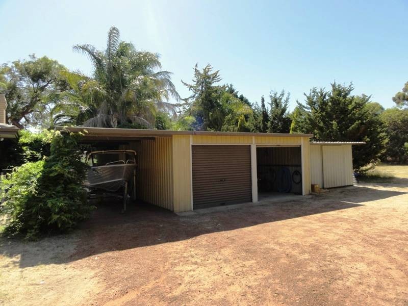 20 Nutbush Ave, Falcon WA 6210