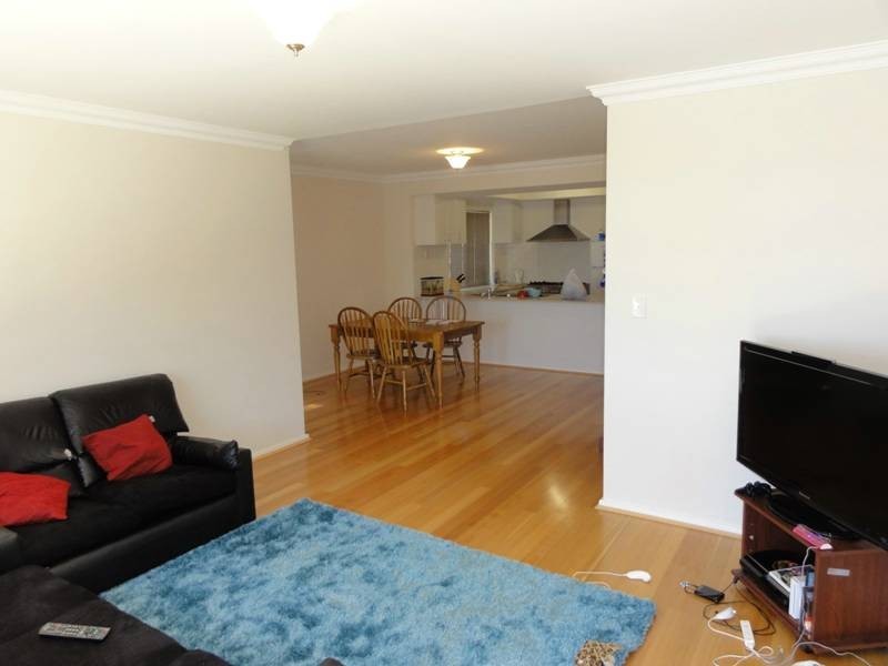 2/ 110 Leighton Rd, Halls Head WA 6210