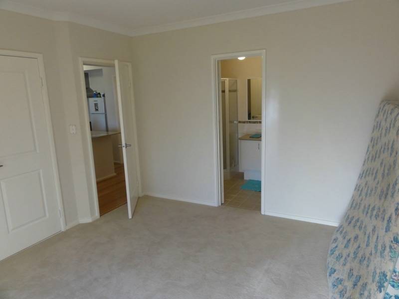 2/ 110 Leighton Rd, Halls Head WA 6210