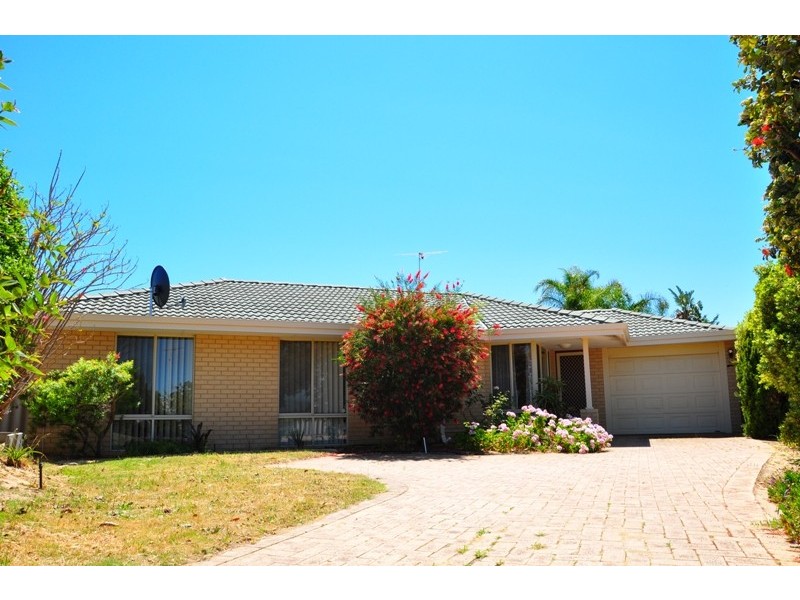 8B Coppercups Place, Halls Head WA 6210