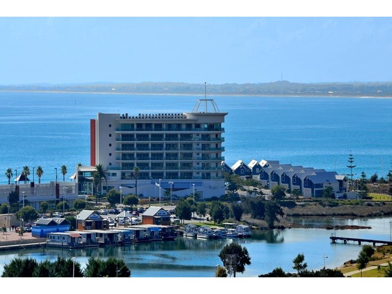 402/16 Dolphin Drive, Mandurah WA 6210