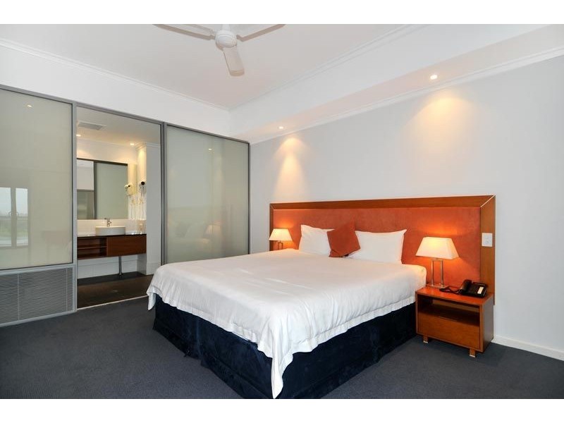 402/16 Dolphin Drive, Mandurah WA 6210